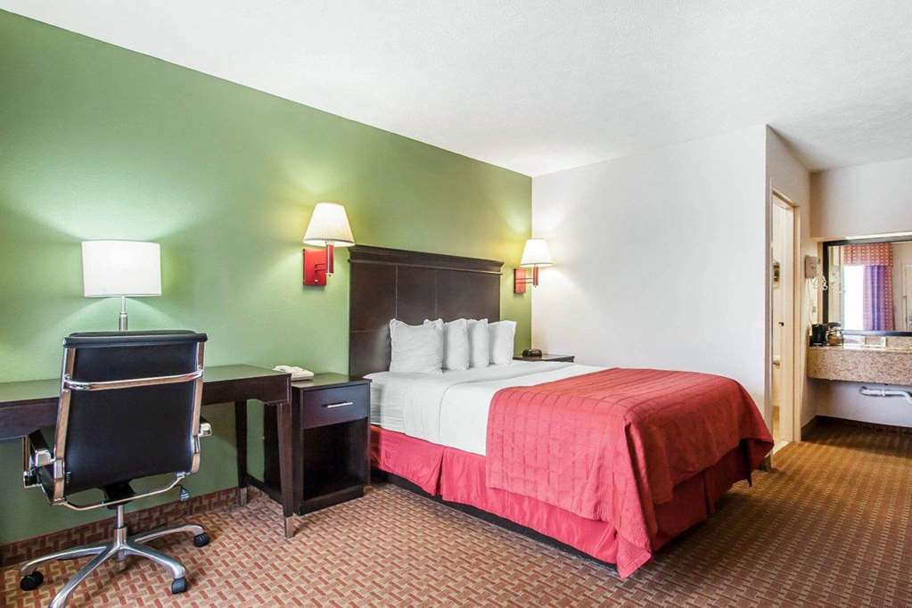 Quality Inn Savannah South - photo 10