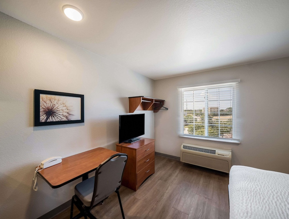 WoodSpring Suites Fort Worth Trophy Club - photo 11