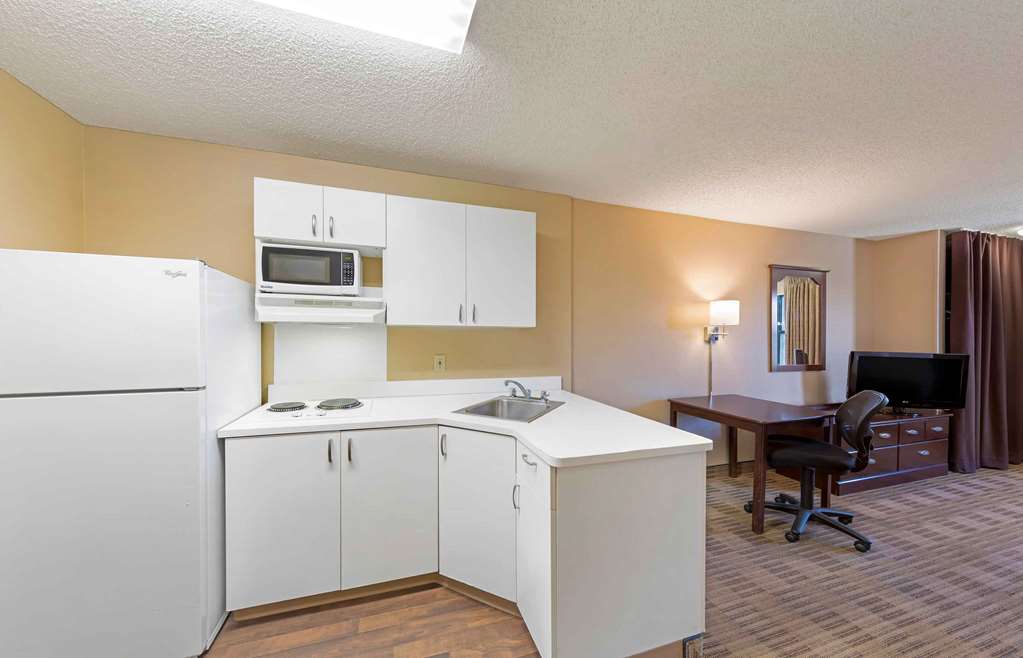 Extended Stay America Suites Los Angeles Valencia - photo 20