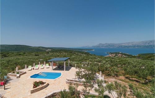 2 Bedroom Pet Friendly Home In Povlja — 4-Star Luxury Hotel in Selca, Croatia