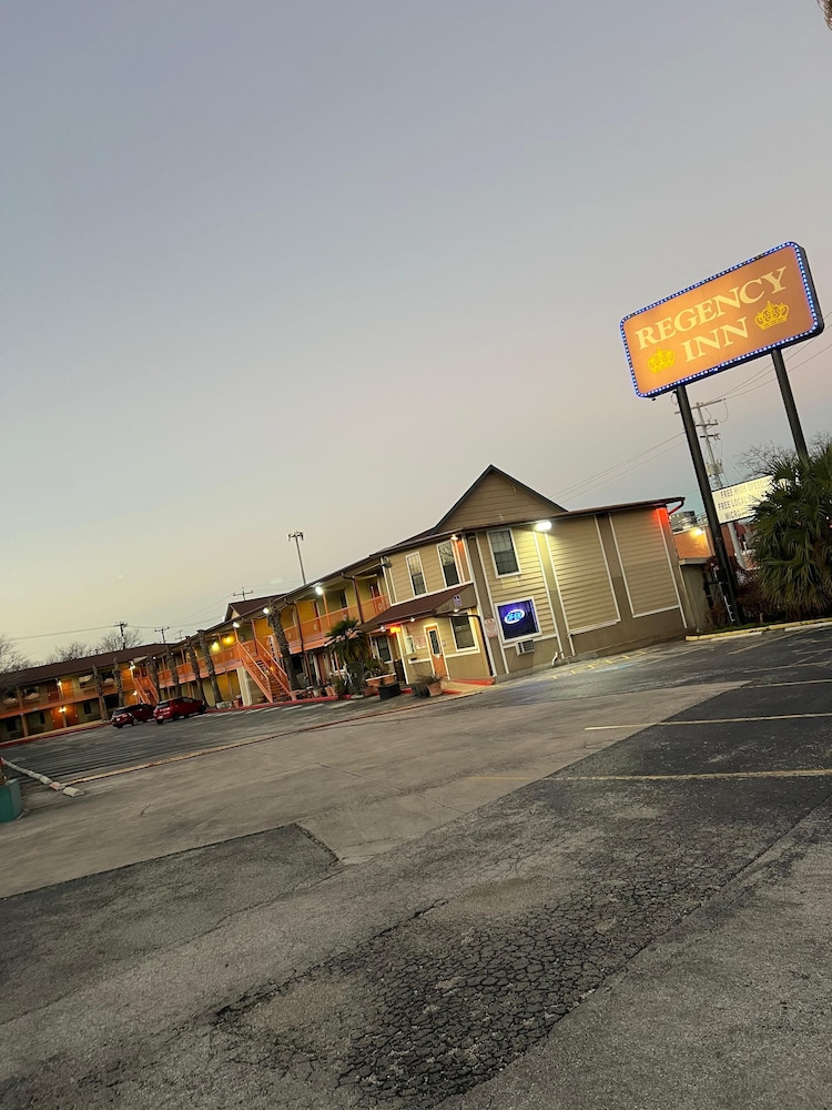 Knights Inn San Antonio Fort Sam Houston - photo 23
