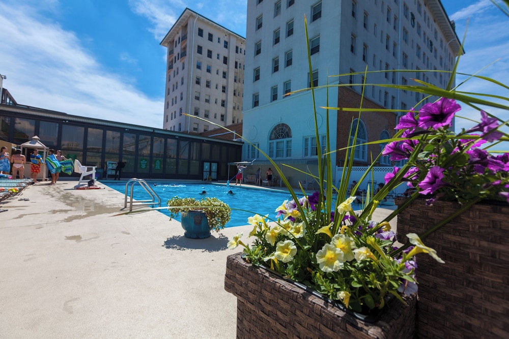 The Flanders Hotel - photo 92