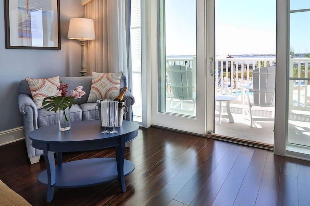 The Beach Club at Charleston Harbor Resort and Marina - photo 17