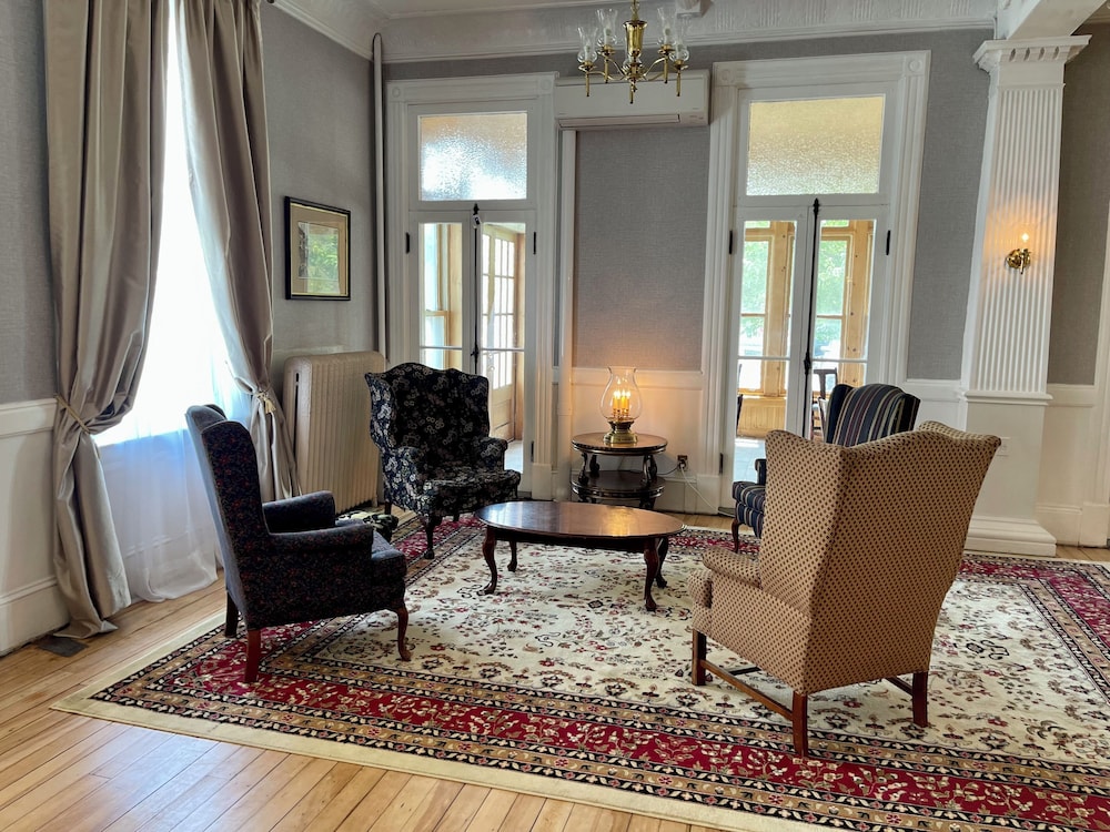 Brandon Inn - photo 12