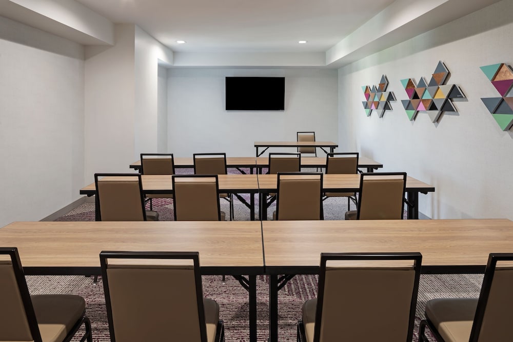 Residence Inn Chatsworth - photo 46
