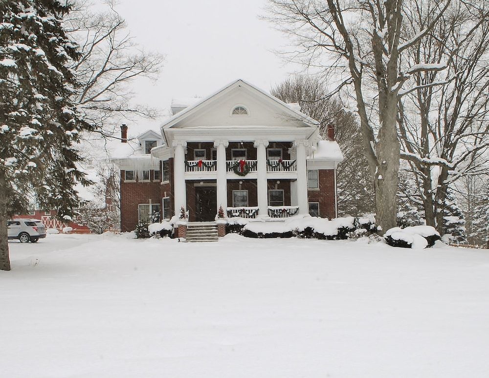 Arbor Hill Inn - photo 11