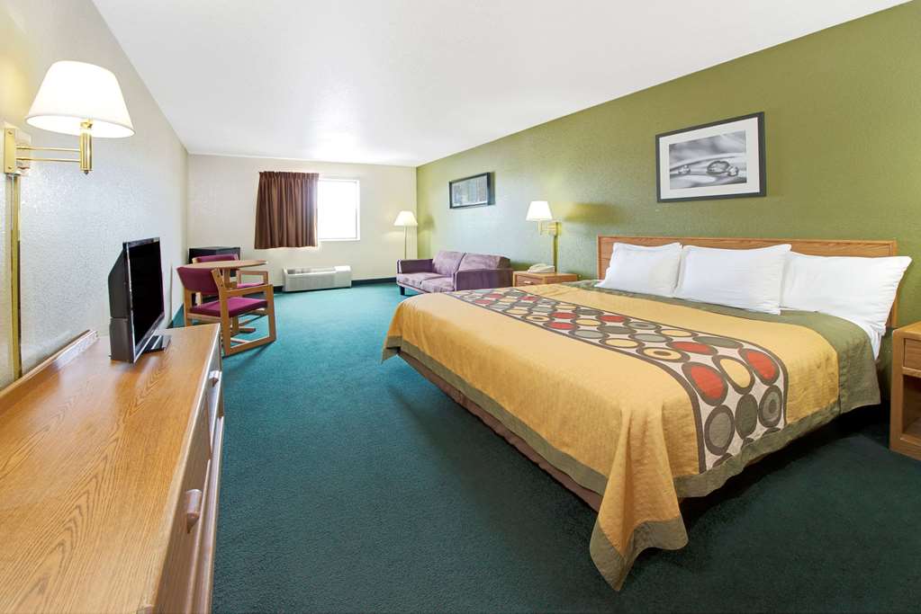 Super 8 by Wyndham Bonne Terre - photo 12