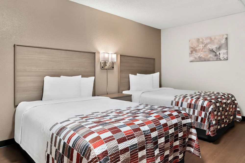 Red Roof Inn Auburn Hills - photo 15