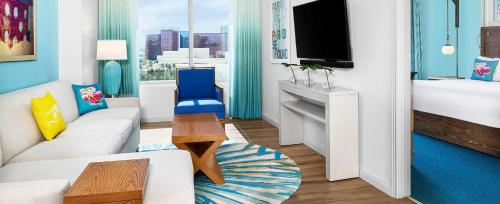 Wyndham Margaritaville Desert Blue 1BR Apartment with Resort Access