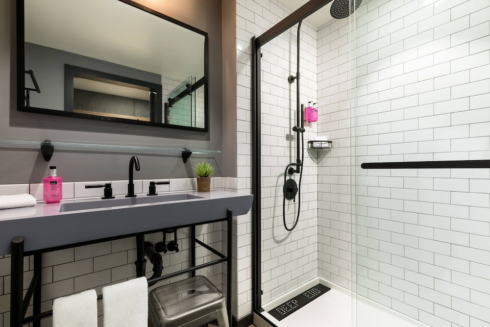 Moxy Boston Downtown - photo 29