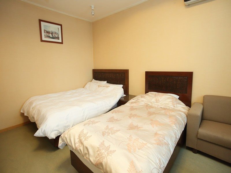 Seorak Hill Hotel — Sokcho