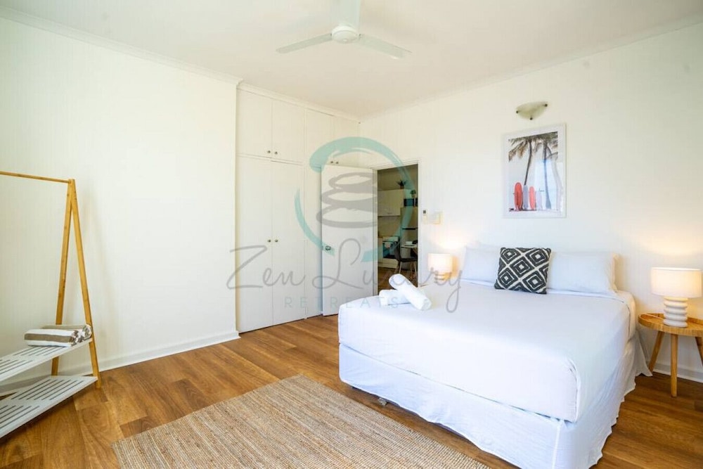 Nightcliff Nest Stylish 2BR Apartment — 4-Star Luxury Hotel in Nightcliff, Australia