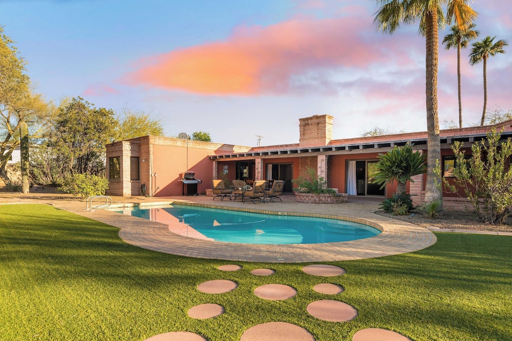 Charming 5bdr Hacienda W Pool Fire Pit Billiards La Casona By Avantstay — Phoenix