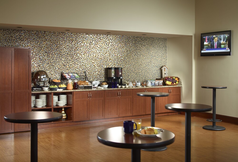 Emory Inn - photo 14
