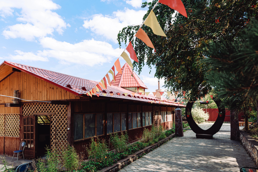 Gorki - carbon neutral hotel in Sysert'