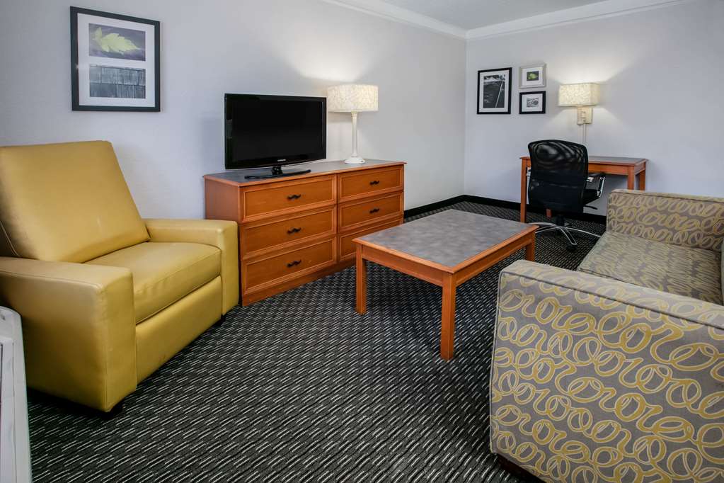 La Quinta Inn by Wyndham Dallas Uptown - photo 42