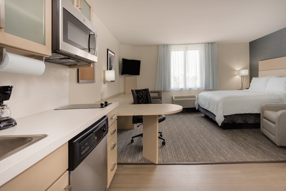 Candlewood Suites Miami Intl Airport 36th St by IHG - photo 19