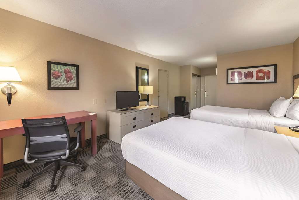 Ramada by Wyndham Fairfield NJ - photo 16