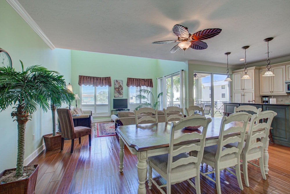 Anna Maria Island Beach Palace - photo 18