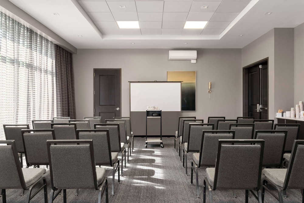 Hampton Inn & Suites Worcester - photo 52