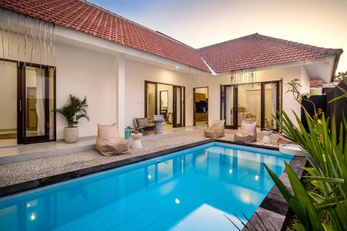 Lovely 3 BR villa with private pool — 4-Star Luxury Hotel in Canggu, Indonesia