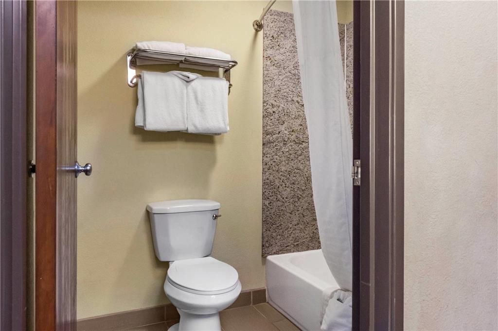 Comfort Inn Albuquerque Airport - photo 8