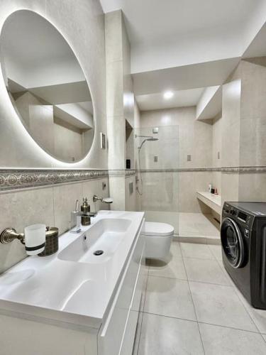Axis Hippodrome Block II Apartment 170 m2
