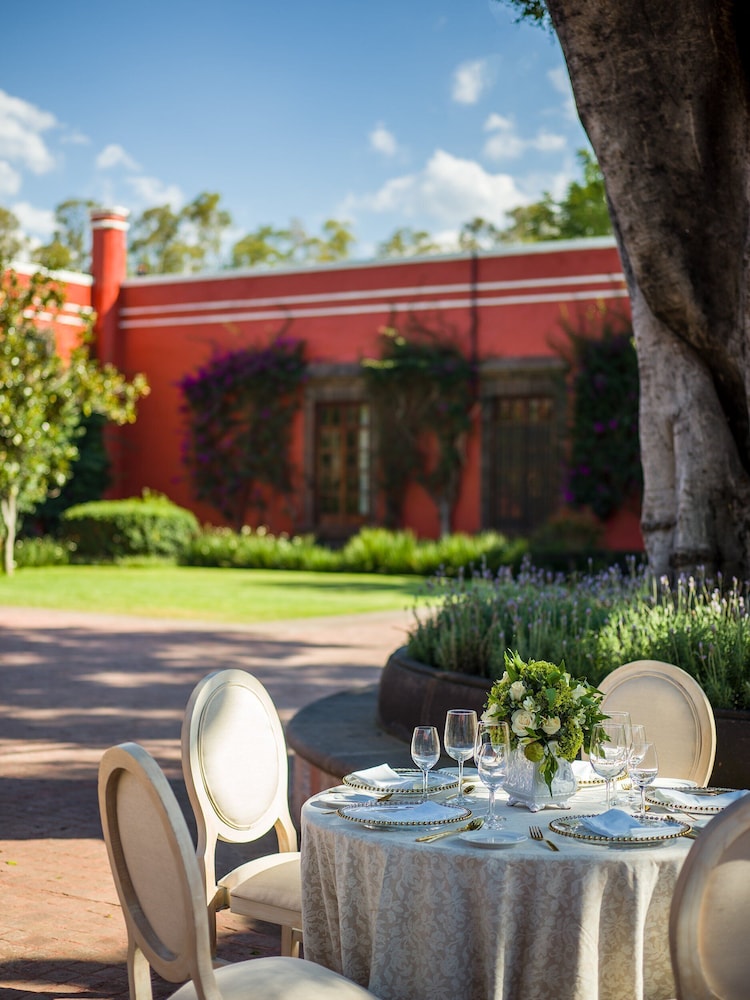 Fiesta Americana Hacienda Galindo Resort & Spa