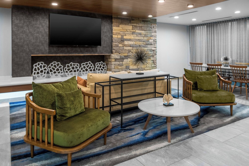 Fairfield Inn & Suites by Marriott Rocky Mount - photo 3