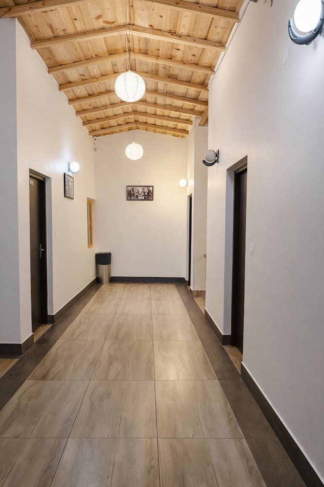 Cedar Woods Resort - last minute hotel in Naini Tal