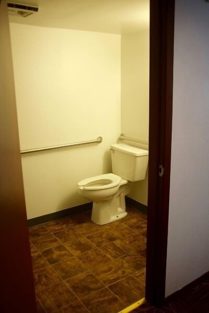 Econo Inn Anchorage - photo 20
