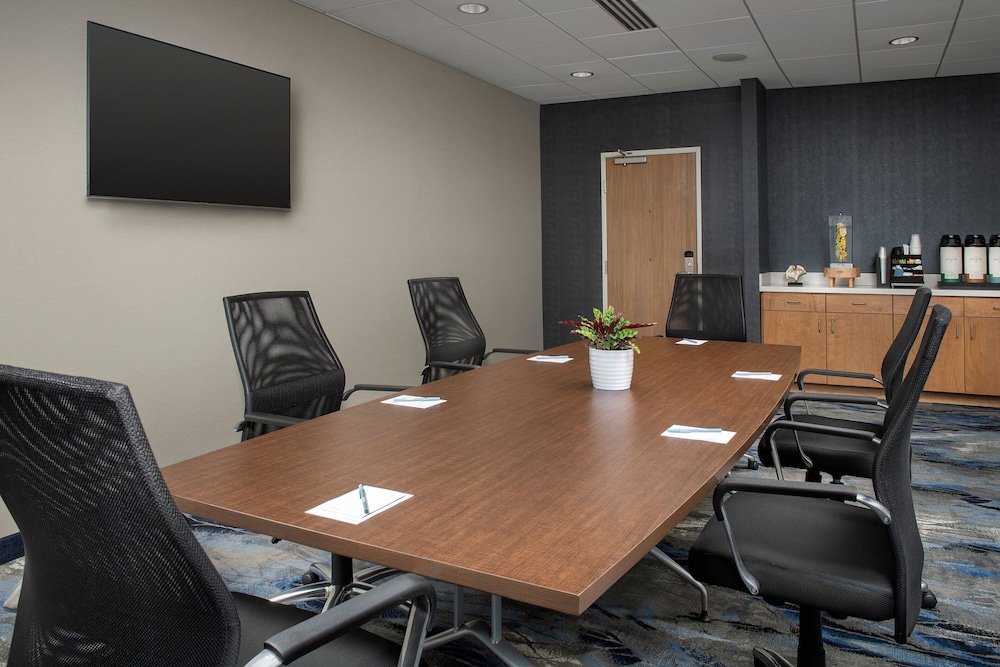 Fairfield Inn & Suites by Marriott Aberdeen - photo 24