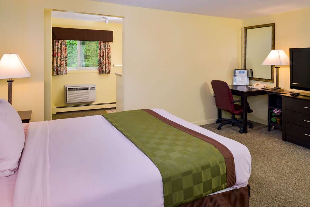 Rodeway Inn Orleans Cape Cod - photo 14