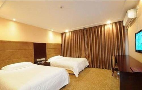 Songyuan Holiday Hotel — hotel in Baishan