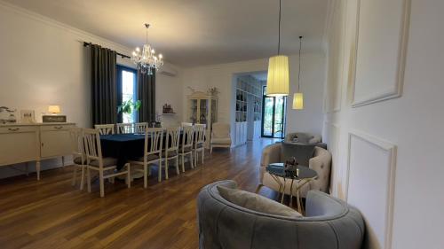 Hotel უცხო utskho