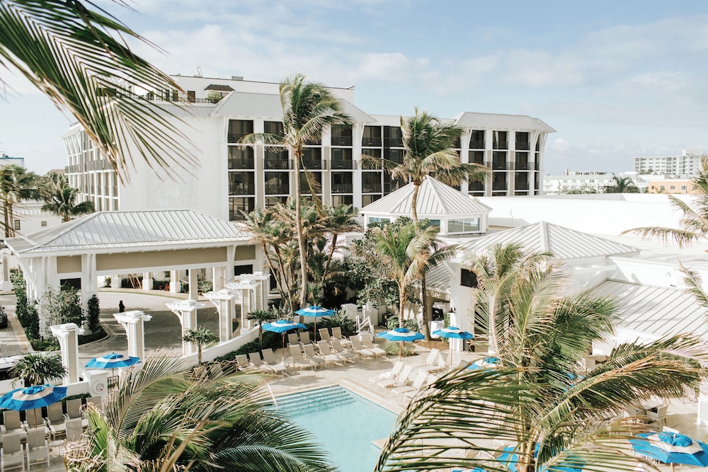 Opal Grand Oceanfront Resort & Spa - photo 102