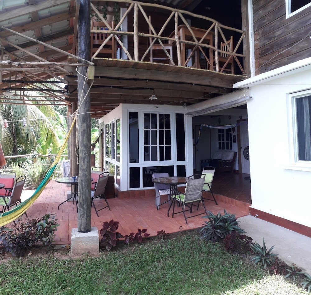 Hotel y Restaurante Casa Escondida in Livingston, Guatemala