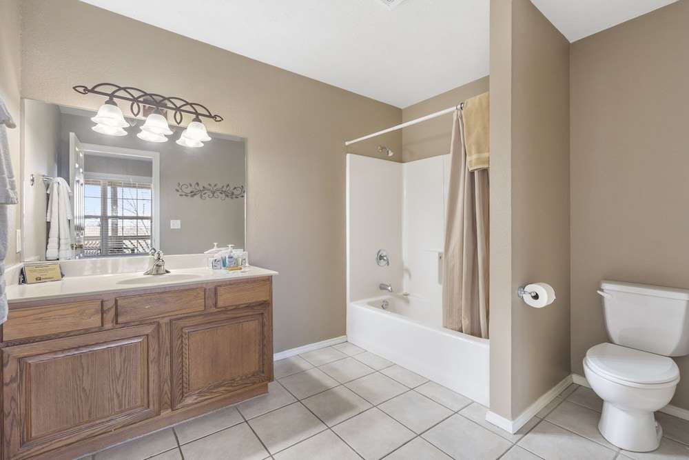 The Greenview Manor Lake Views - photo 8