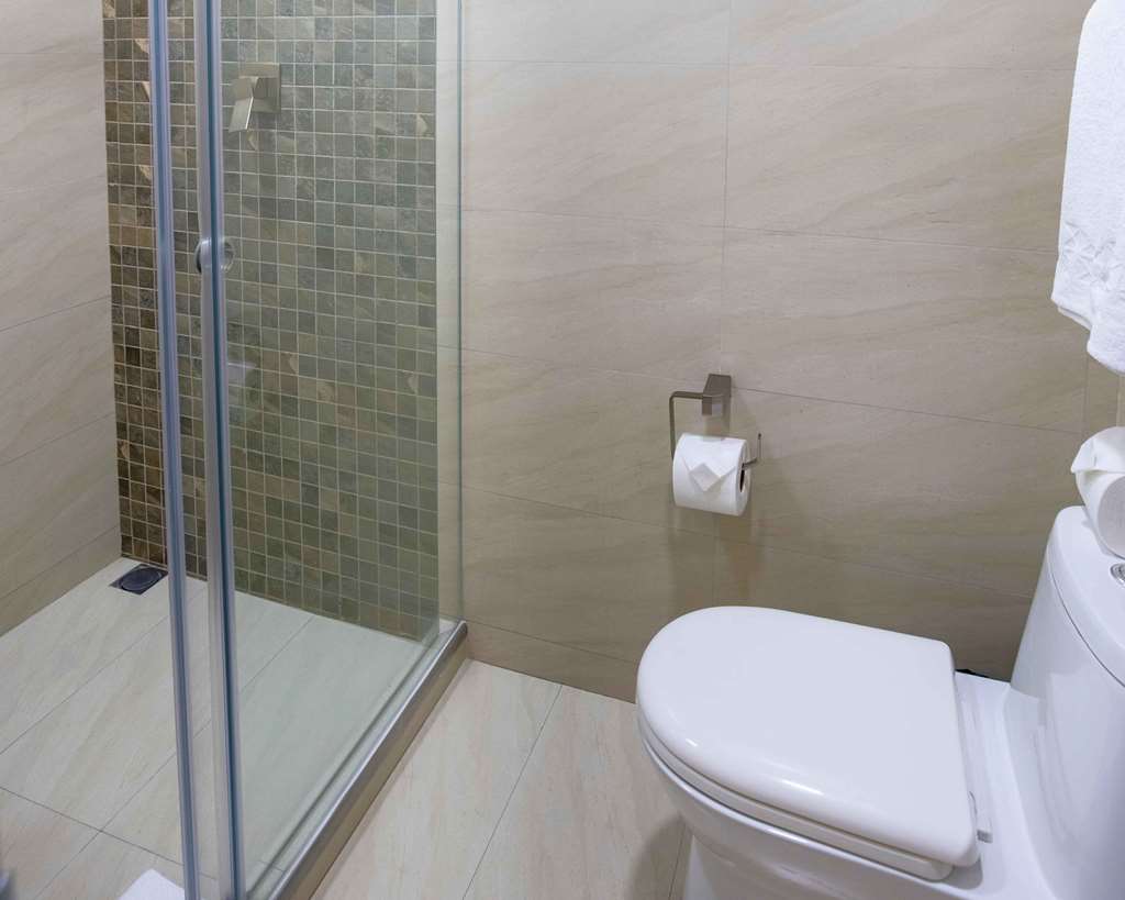 Bathroom Junior Suite