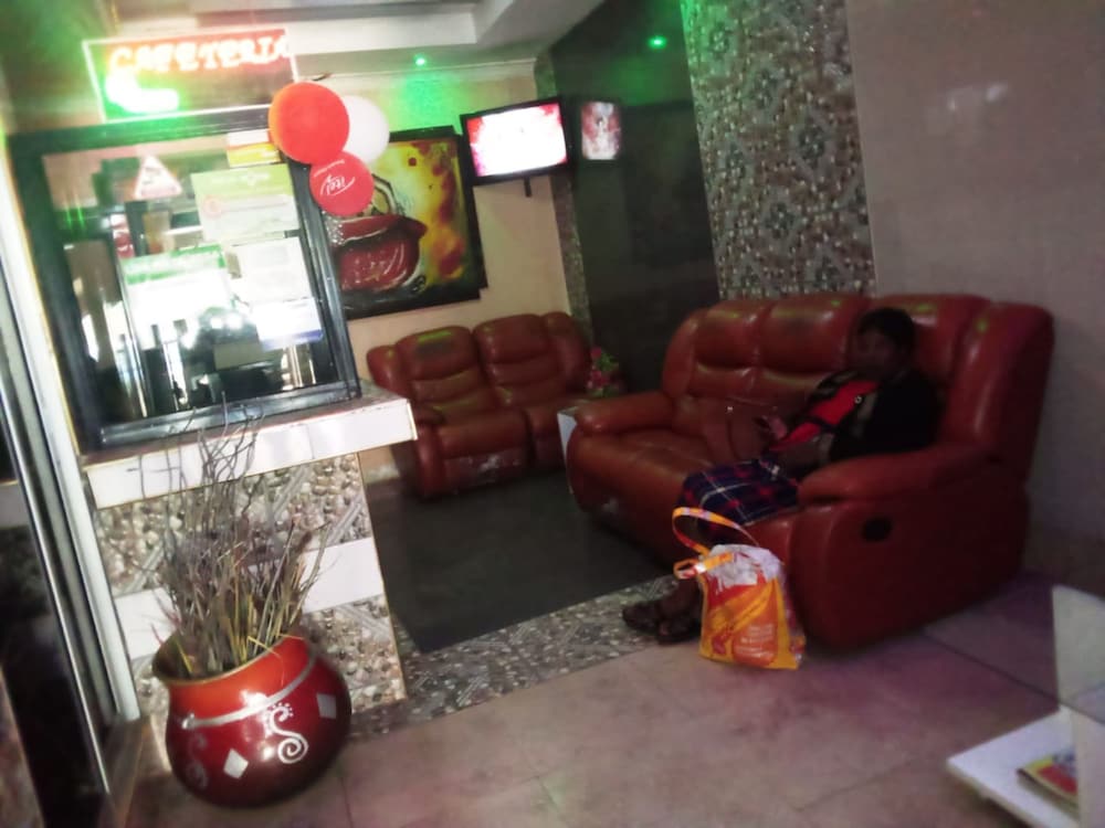 Spanish Lodge Hotel — Nyahururu — photo 3