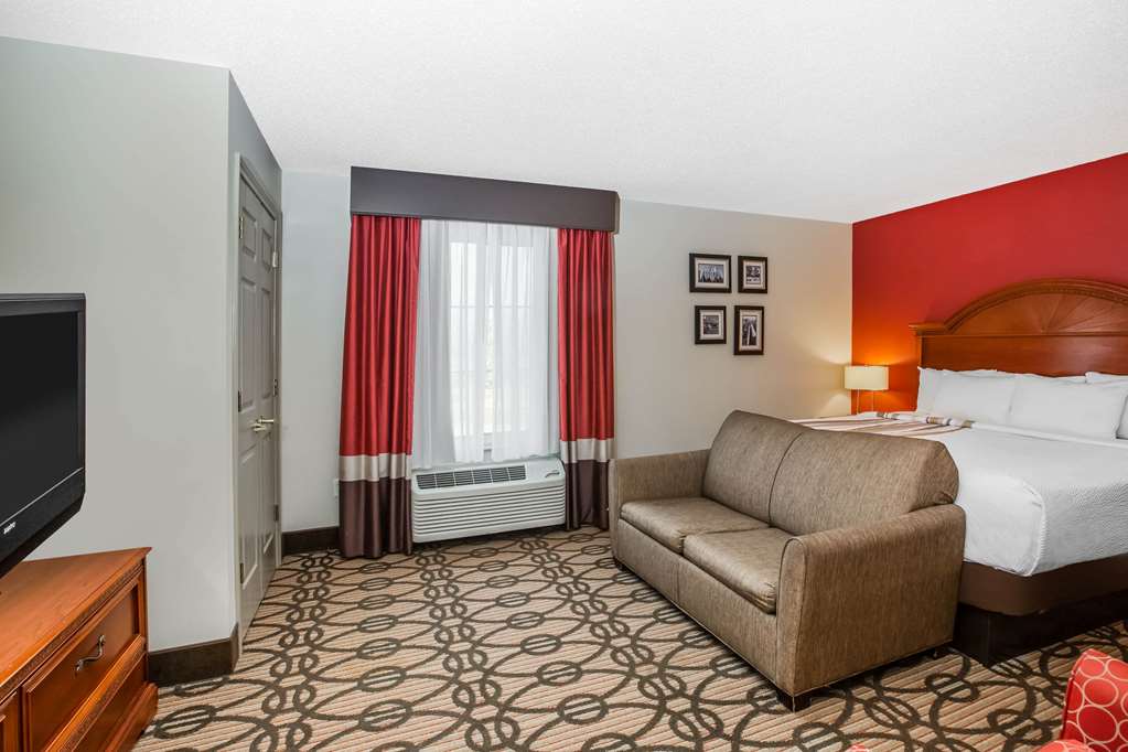 La Quinta Inn & Suites by Wyndham North Platte - photo 28