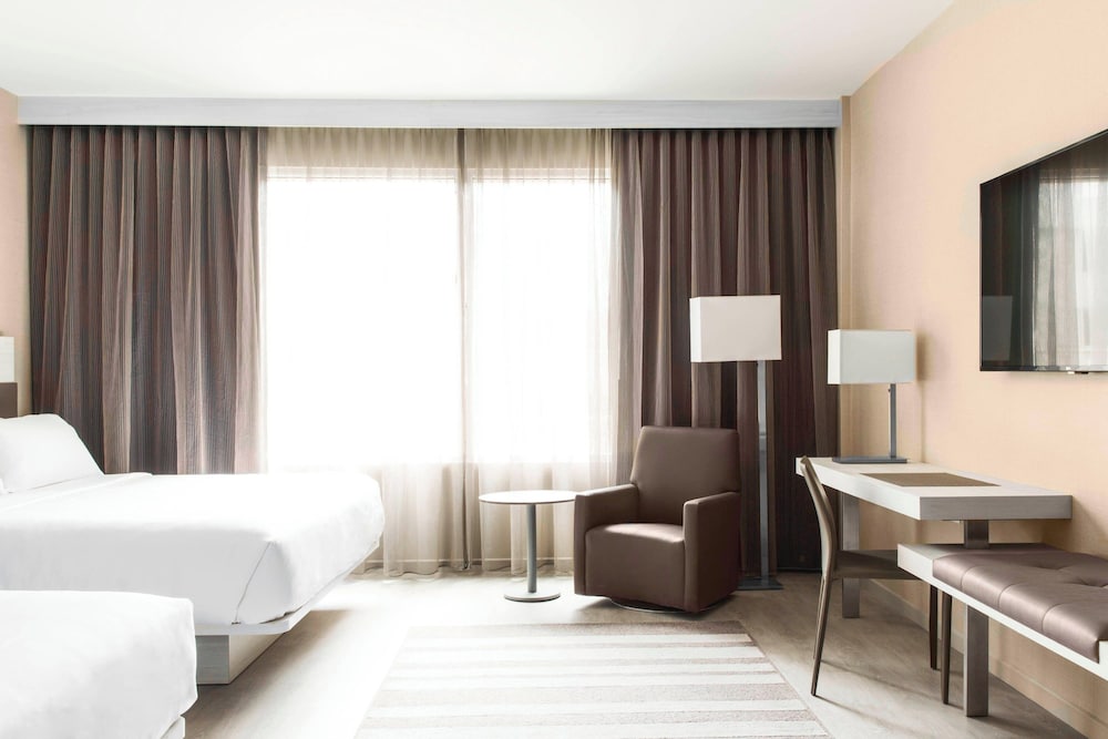 AC Hotel by Marriott San Jose Downtown - photo 10