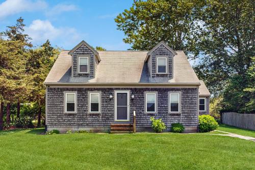 1 Mi To Dtwn Nantucket Family Getaway With Deck — Nantucket