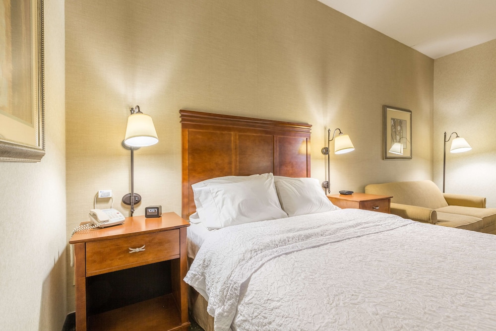 Hampton Inn Sidney - photo 10