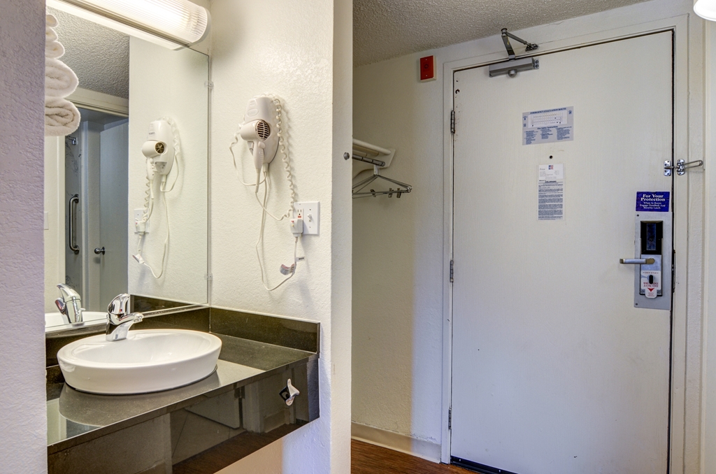 Motel 6 Greenwood Village CO Denver South Tech Center - photo 23