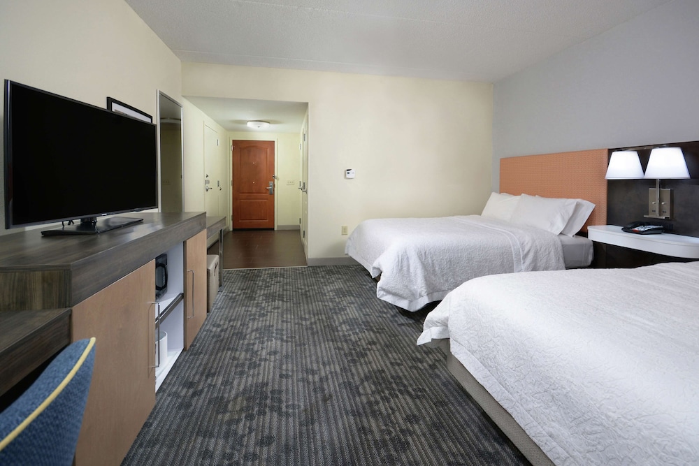 Hampton Inn & Suites Clinton I 26 - photo 11