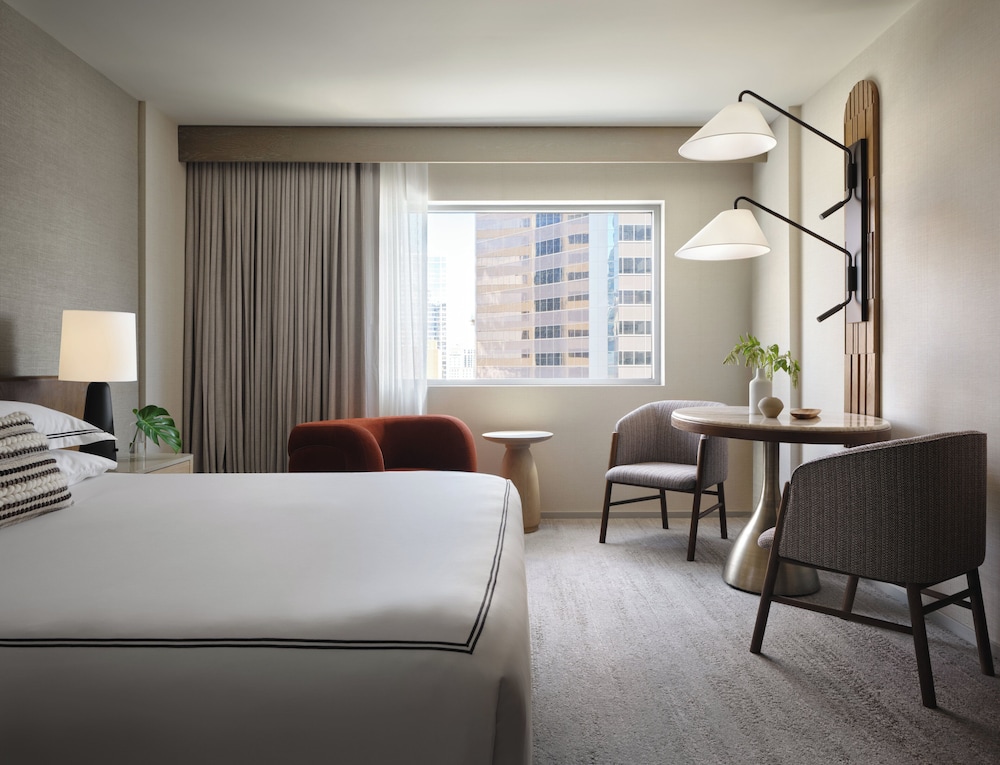 Kimpton Hotel Palomar Phoenix Cityscape by IHG - photo 13