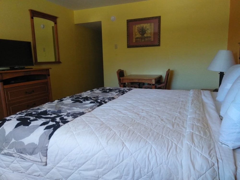Extend a Suites & RV Park - photo 7
