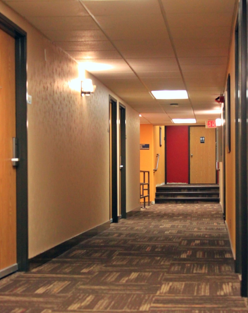 Broadway Inn Conference Center - photo 54