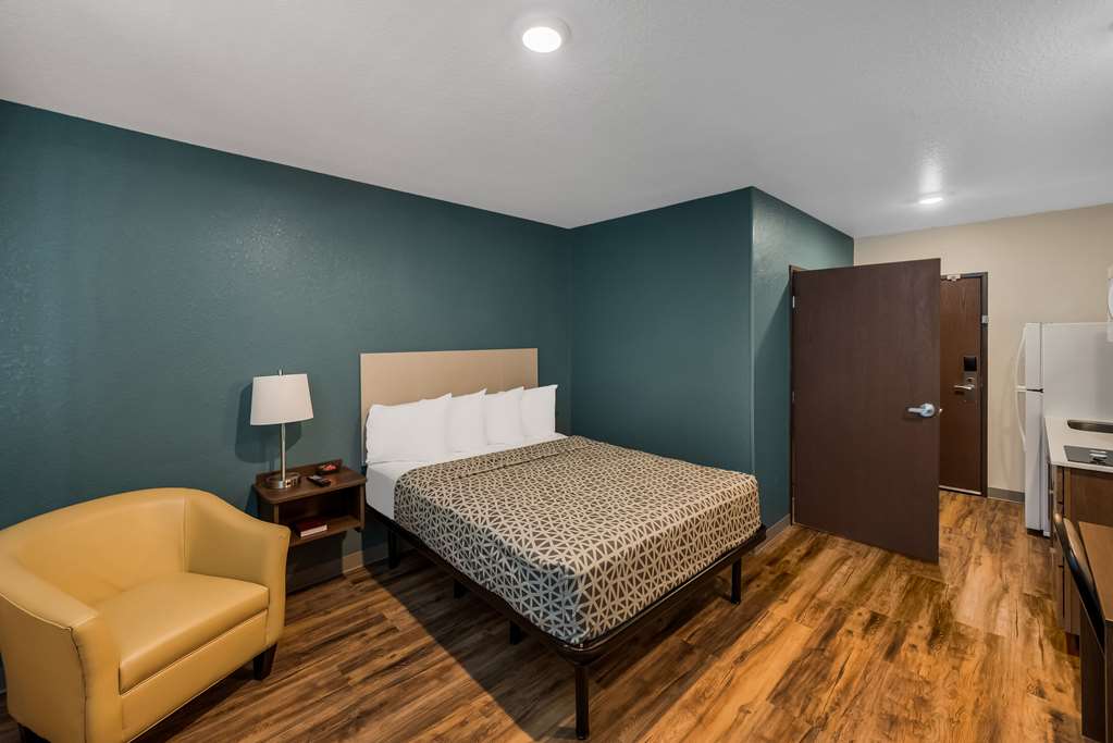 Woodspring Suites West Palm Beach - photo 16